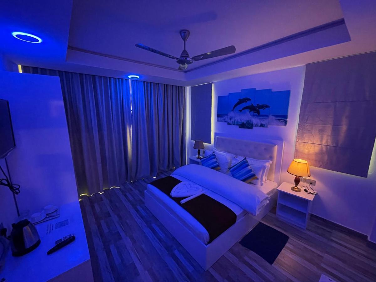 Marine Holiday 훌루말레 외부 사진